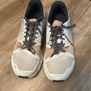 Swiss Ladies Sneakers light Weight barely Worn